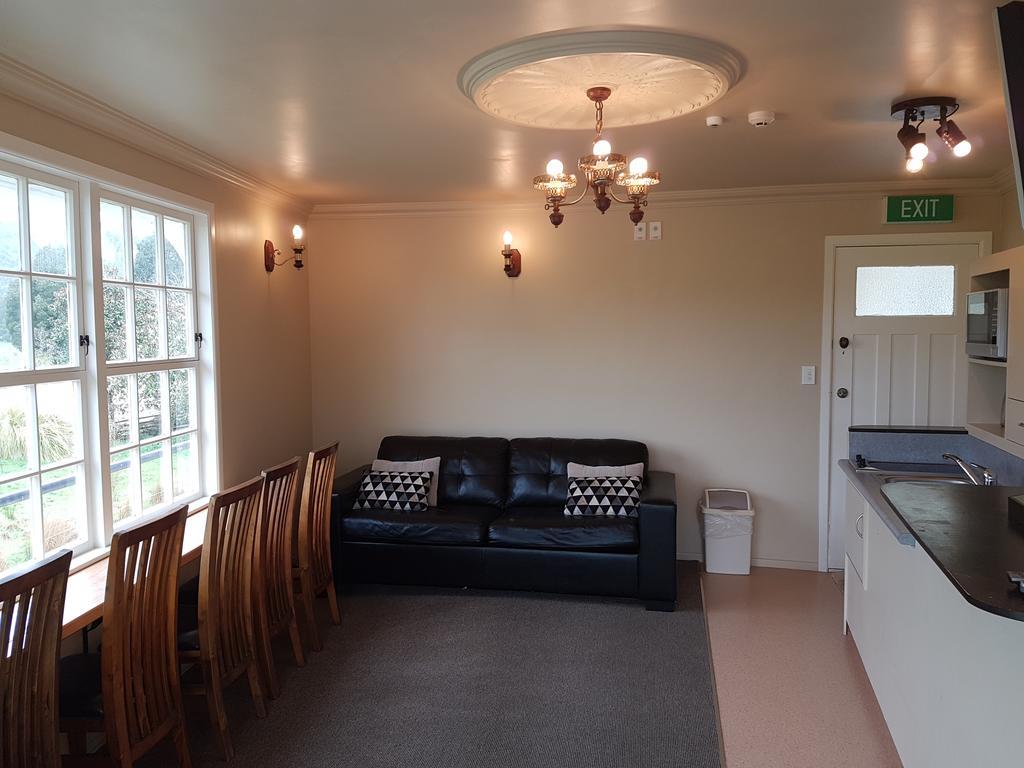 Woodlyn Park Motel Cuevas de Waitomo Exterior foto